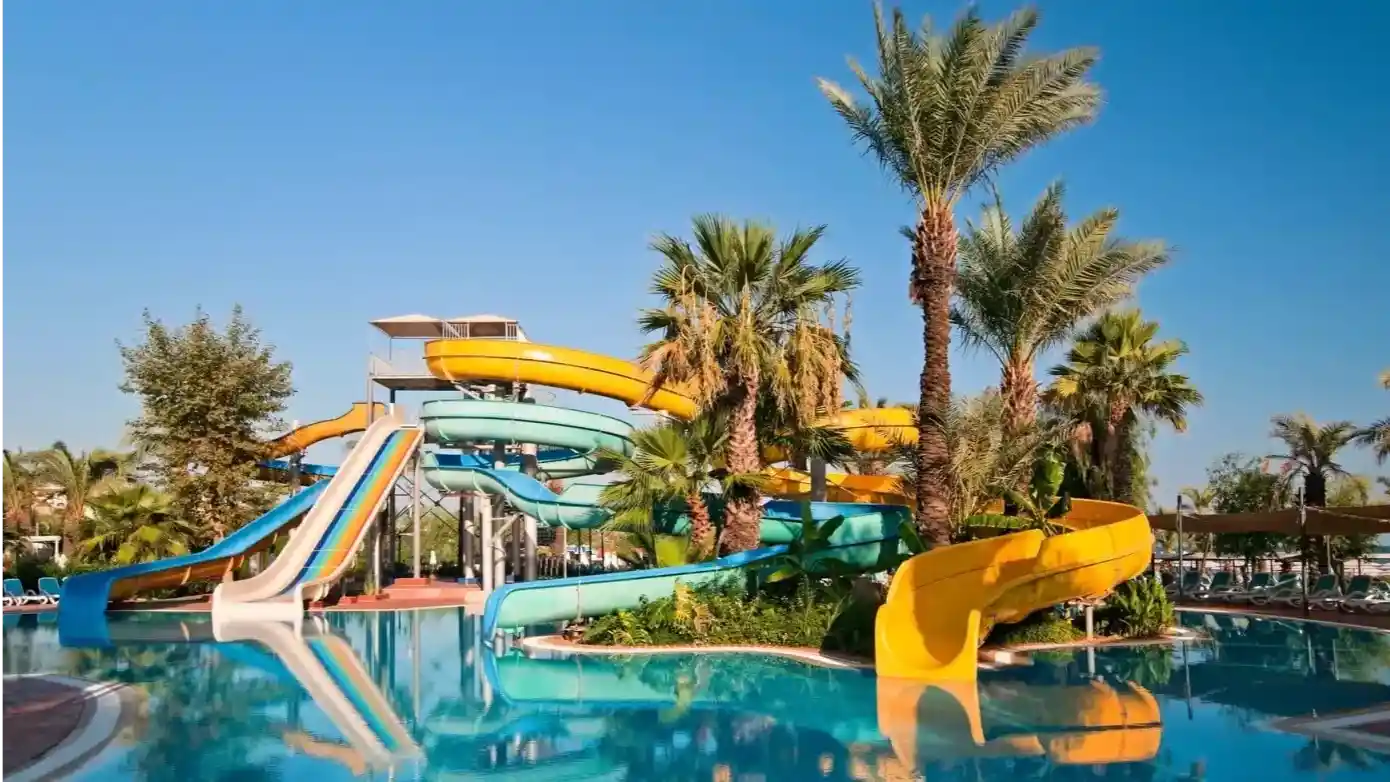 Camping parc aquatique : moins cher qu'un hôtel en 2026