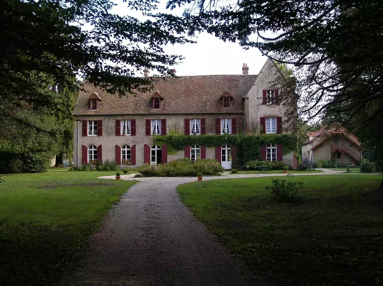 Séjourner à Paris sans se ruiner : les avantages des auberges de jeunesse
