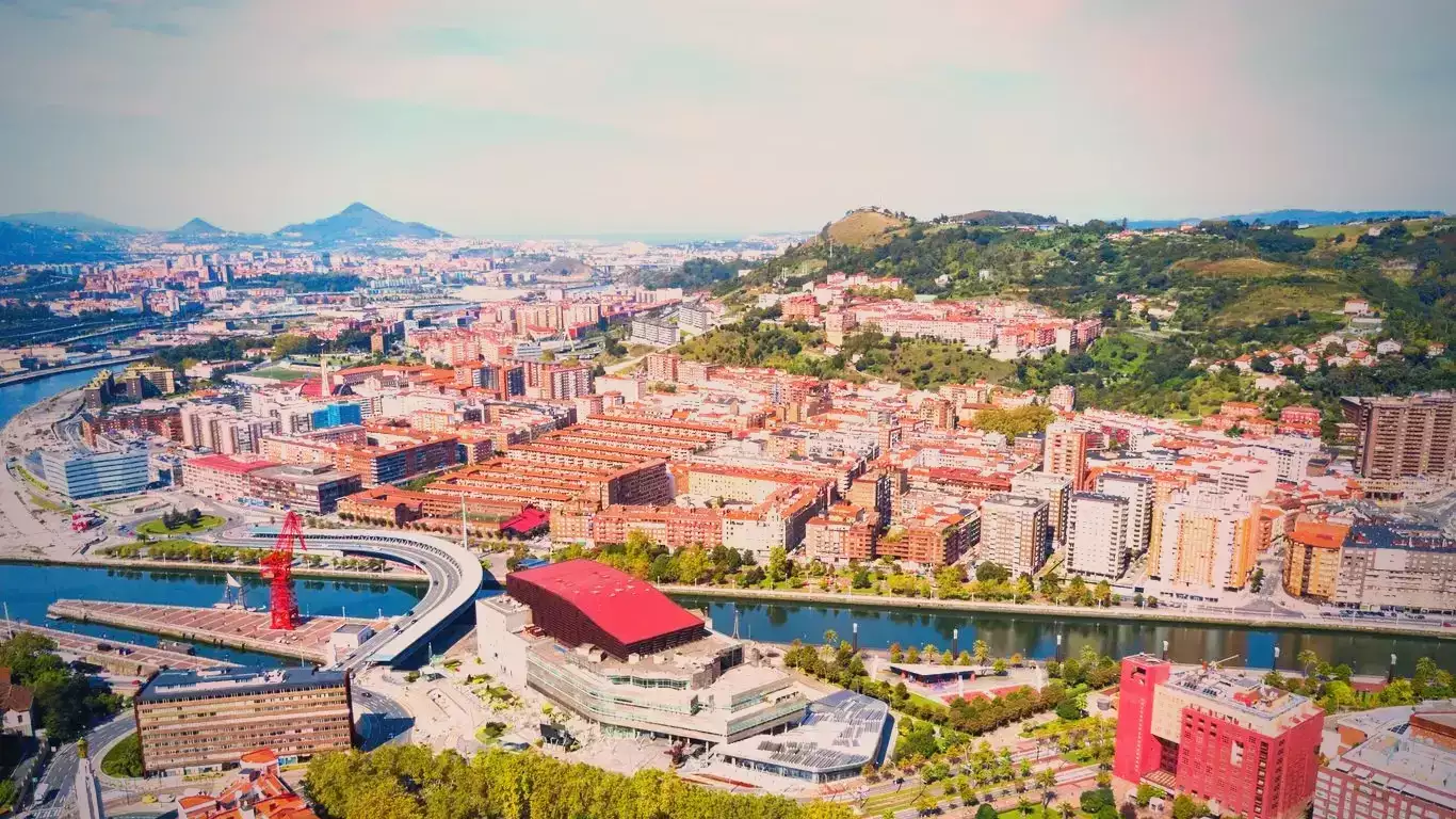 Bilbao, Turin, Madère : les destinations surprises moins chères que Barcelone ou Rome