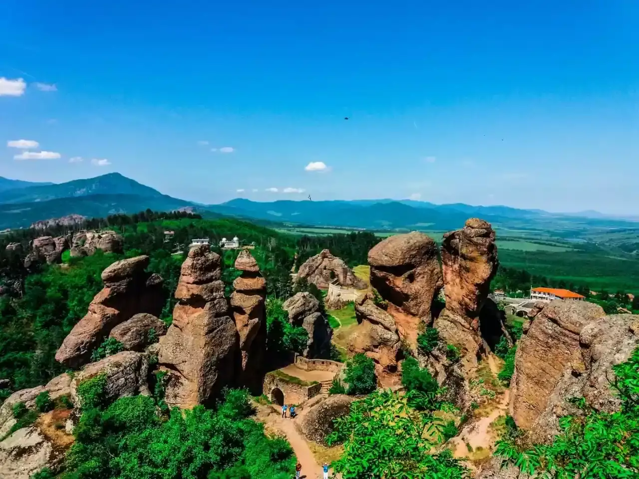 Slow travel : 3 pays visités avec 500€ ce mois-ci