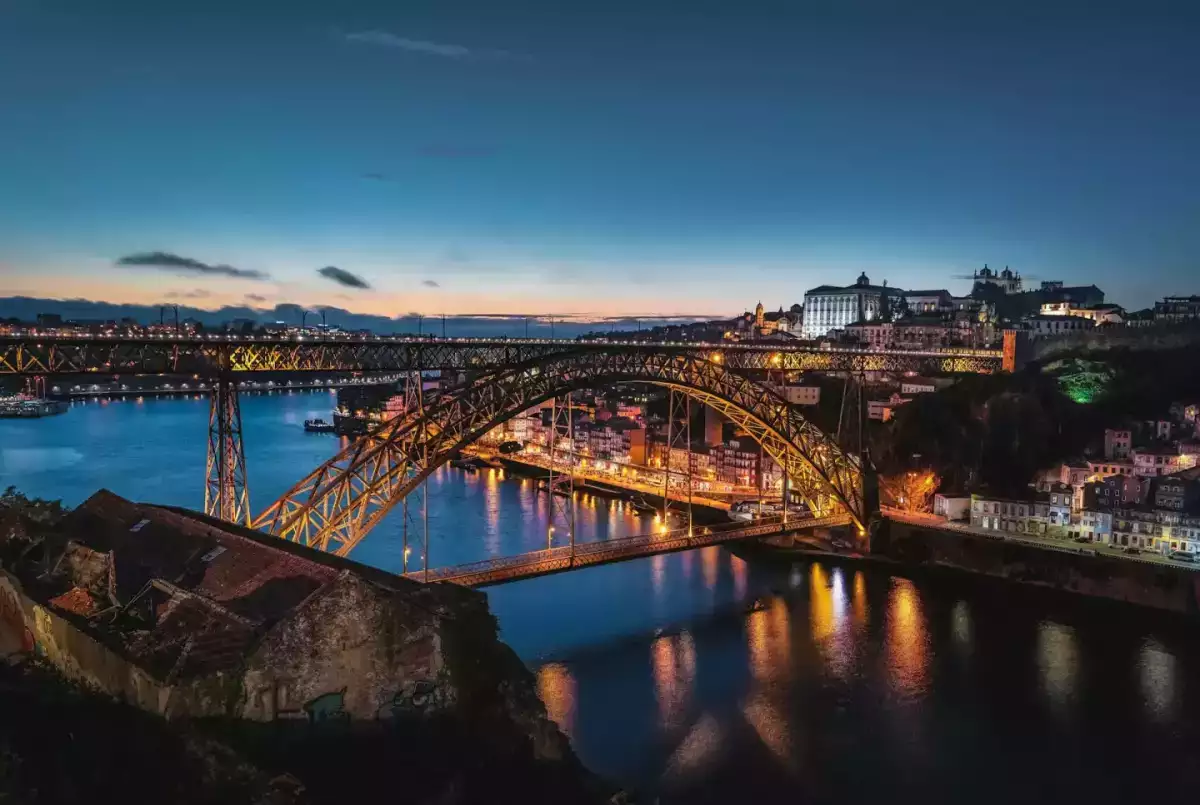Portugal ou Espagne moins cher : quelle destination pour votre budget ?