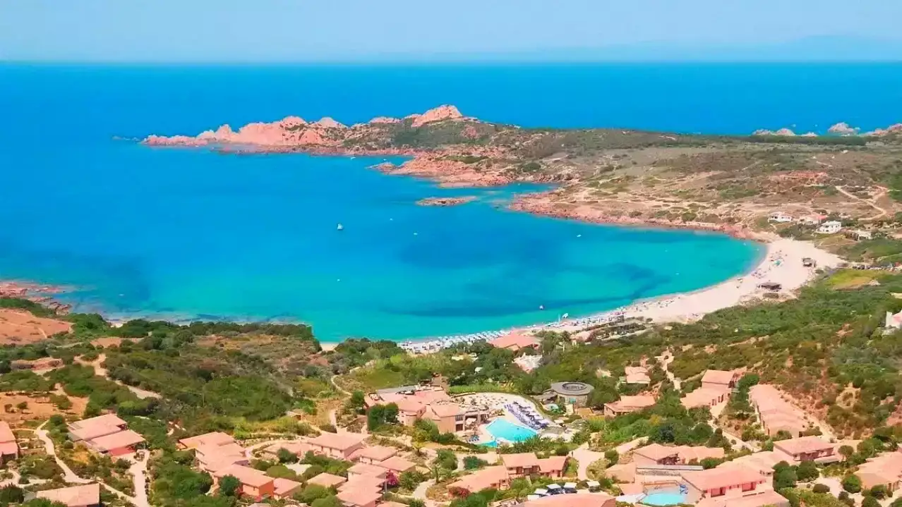 🌊 Sardaigne tout inclus dès 364 € : Cet hôtel abrite le détail qui fait tout