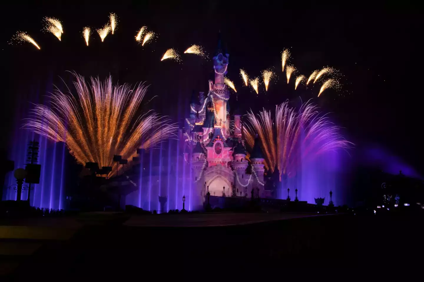 Feux d'artifice Disney : Où et quand voir le spectacle nocturne à Disneyland Paris