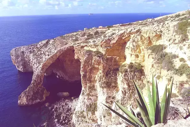 Malte falaise avec vue mer