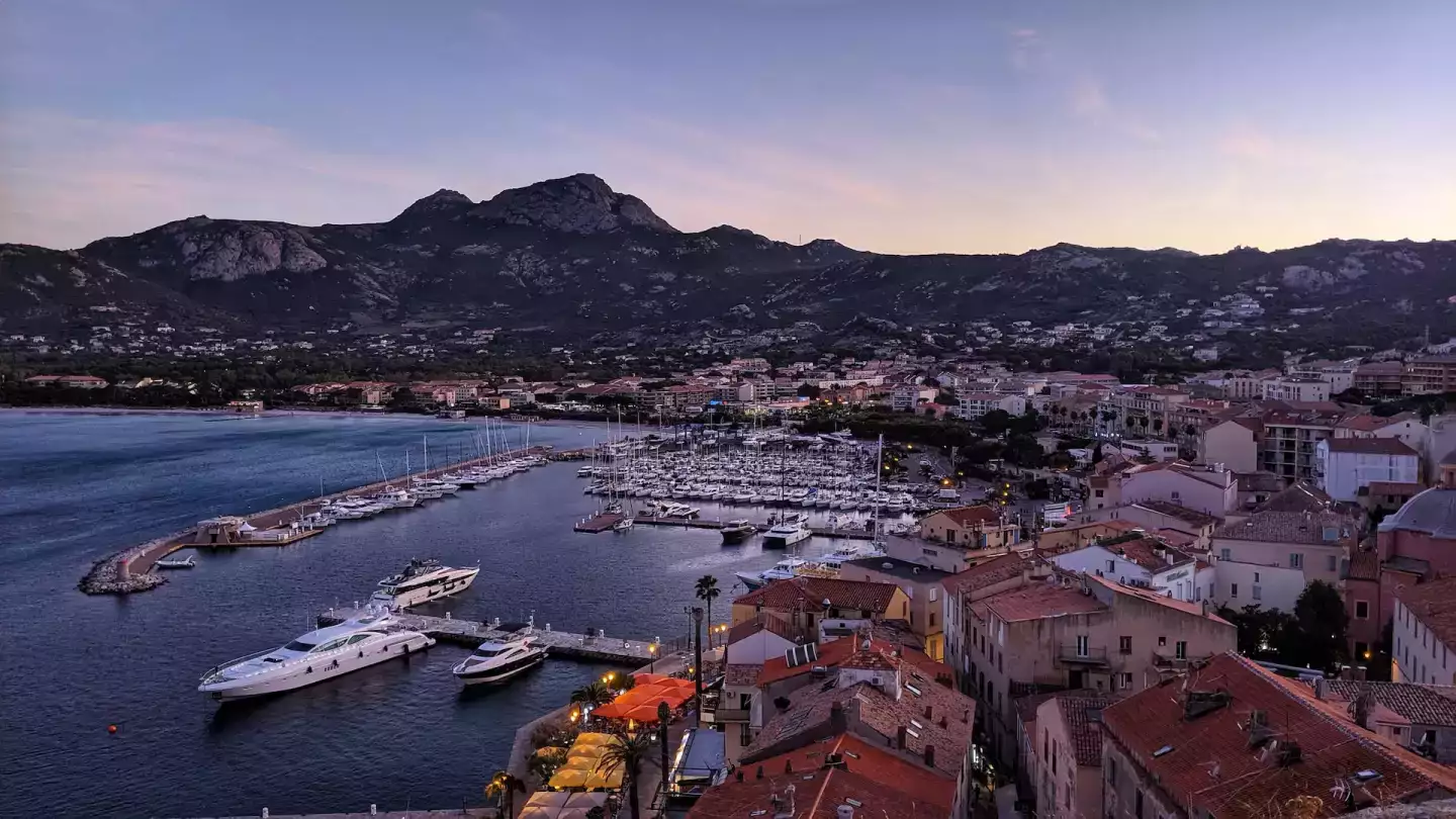 Calvi port