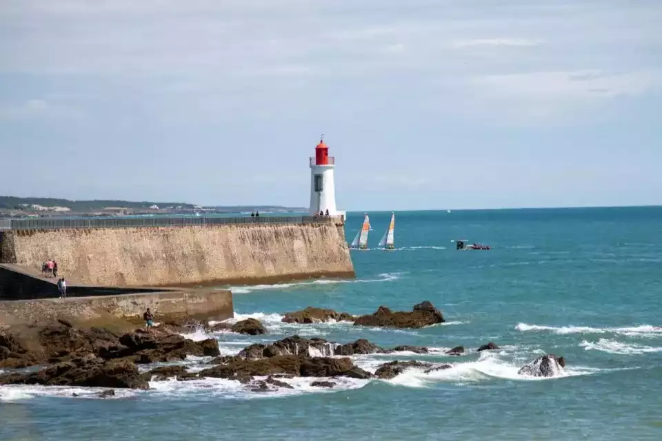 Les Sables-d'Olonne, France phare