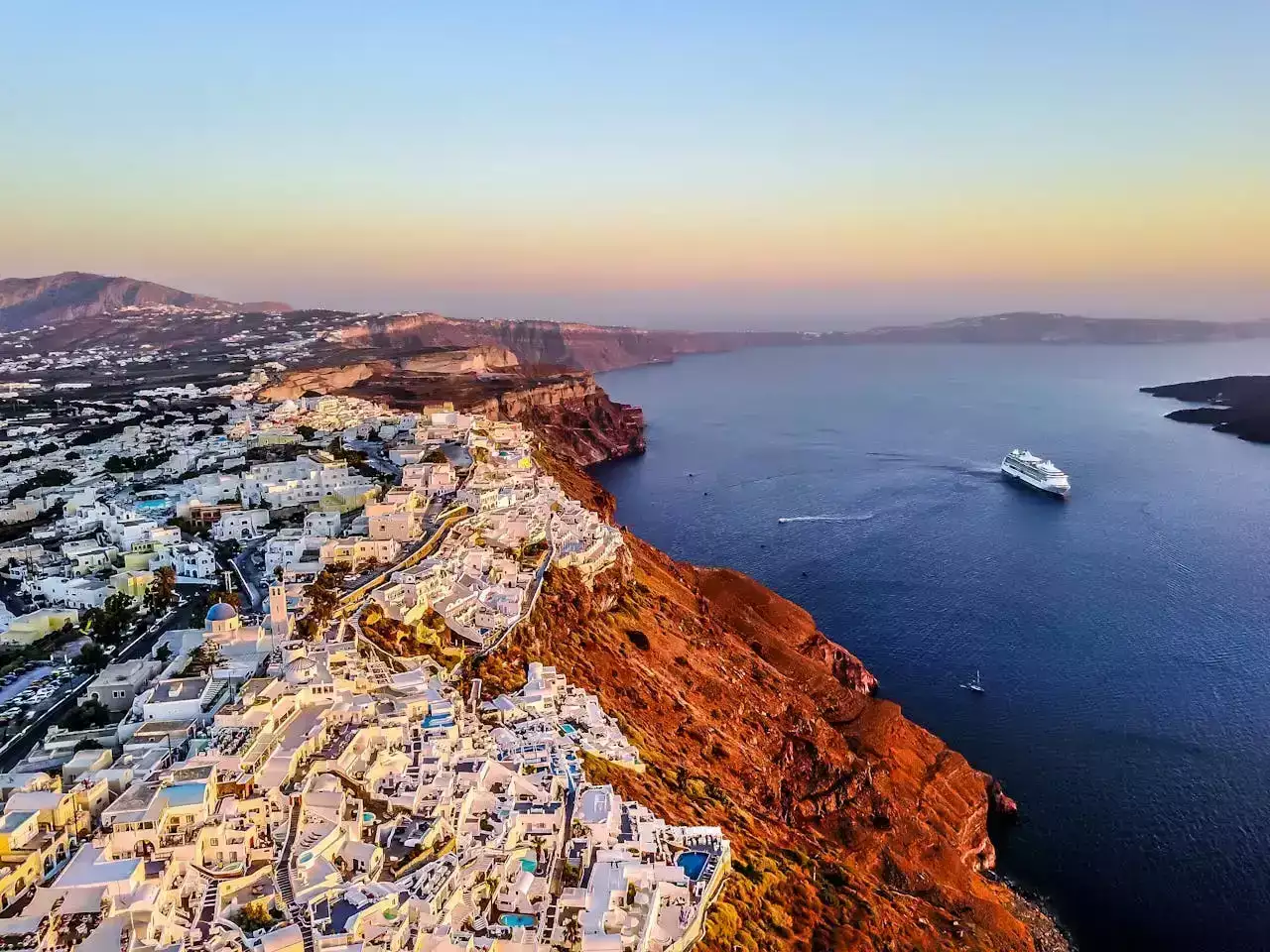 Partir en Grèce au mois d'Août ? Ce qu'il faut retenir !