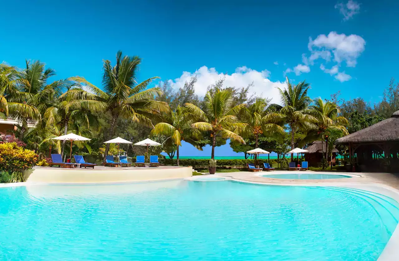 hotel avec piscine et club enfant à maurice