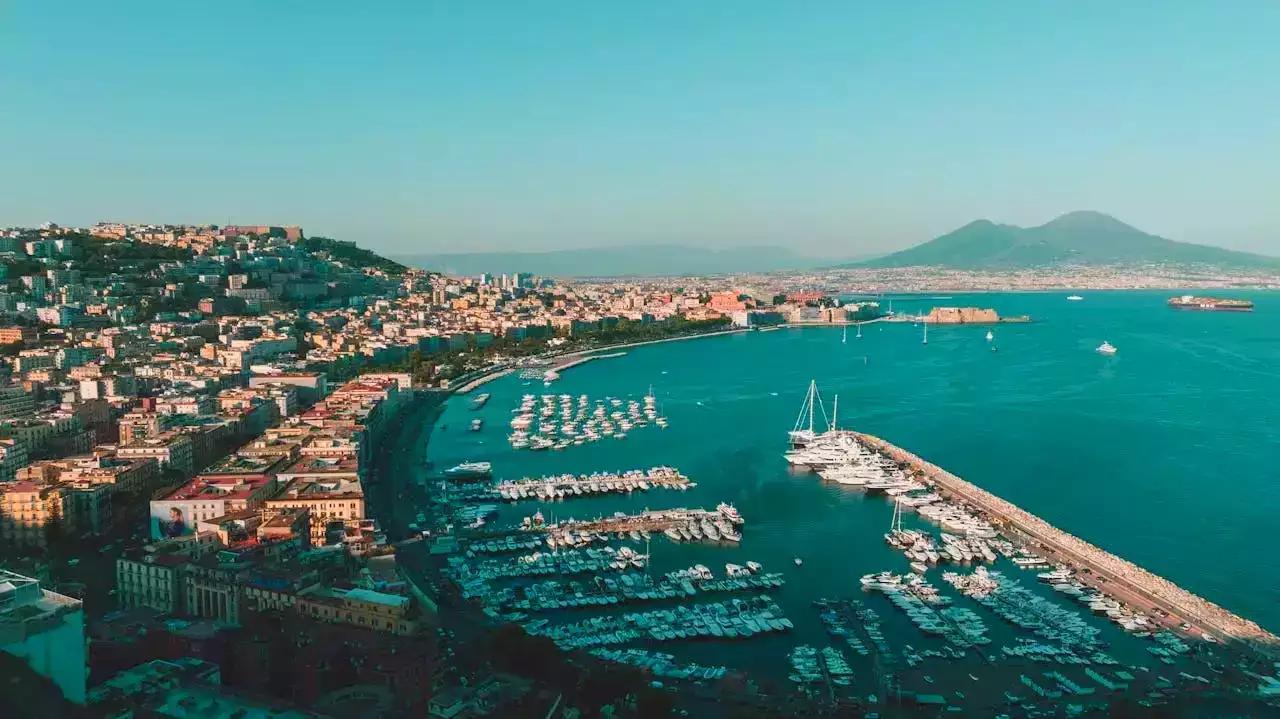 Naples pas cher depuis Paris : vols et bons plans