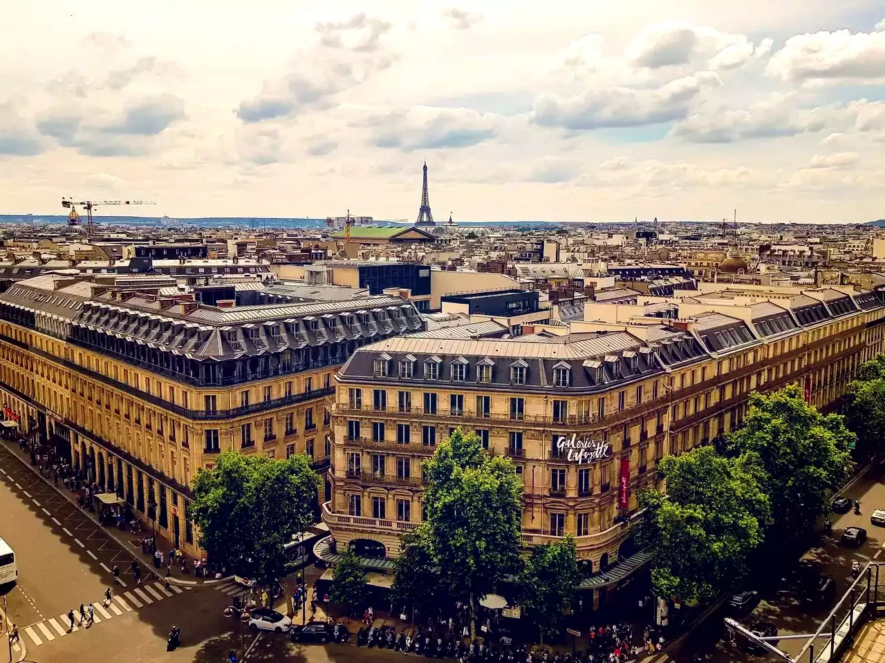 Louer moins cher qu’un hôtel à Paris : une alternative économique