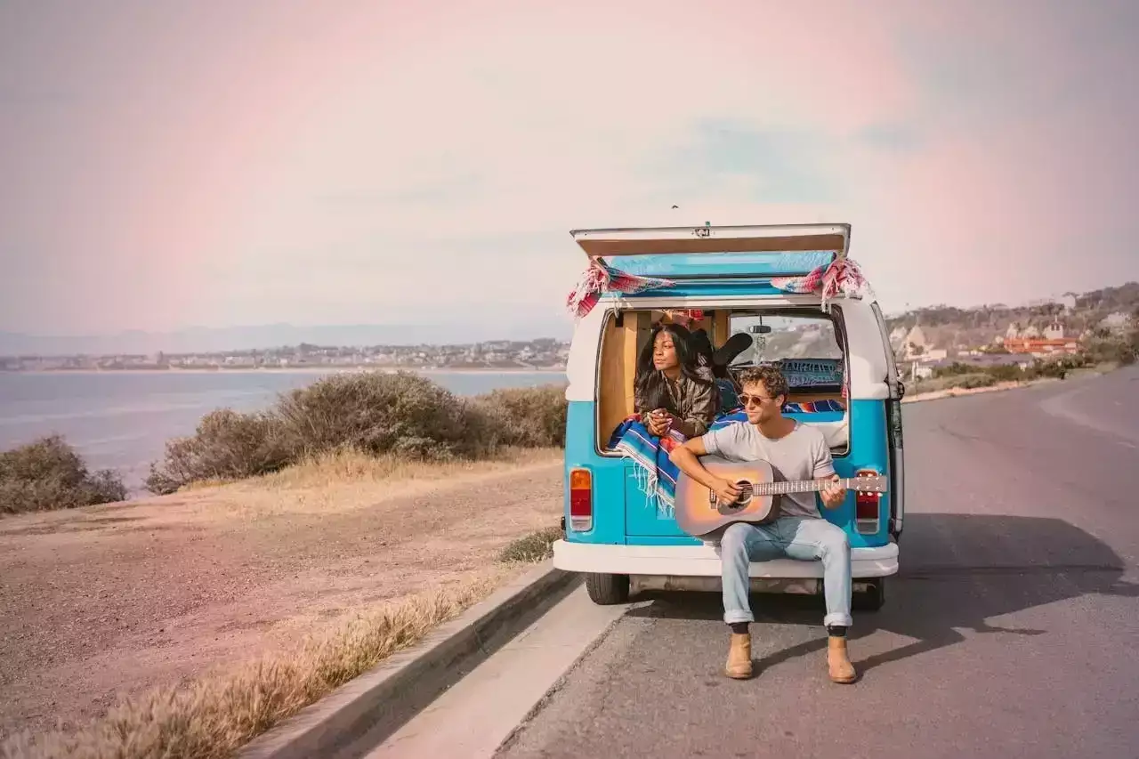 Pourquoi acheter un kit « aménagement » pour débuter dans le monde de la van life ?