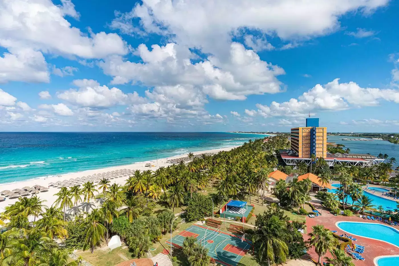 Varadero : la plage de 21 km qui concentre tout le tourisme balnéaire de Cuba