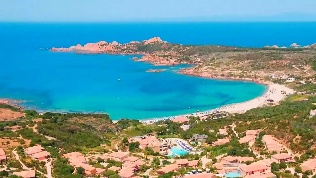🌊 Sardaigne tout inclus dès 364 € : Cet hôtel abrite le détail qui fait tout