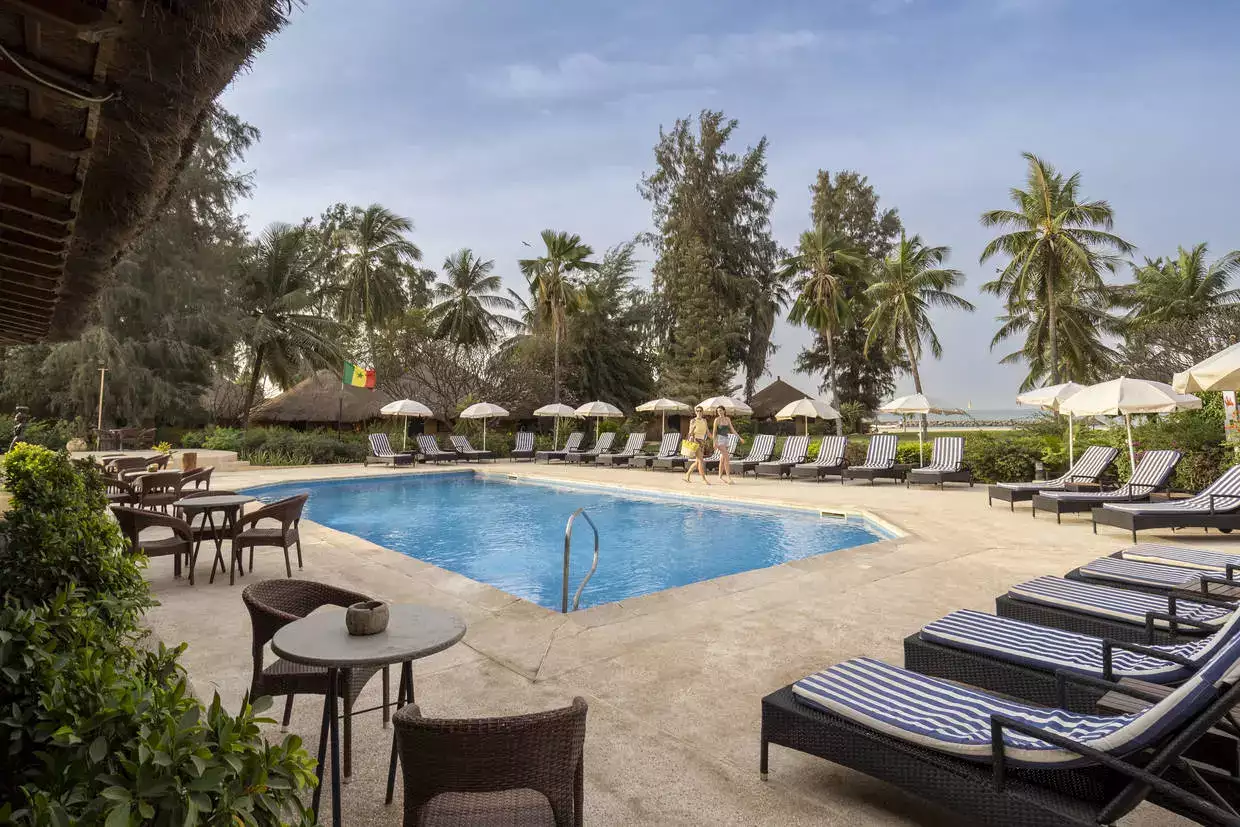 piscine hotel le saly mbour senegal