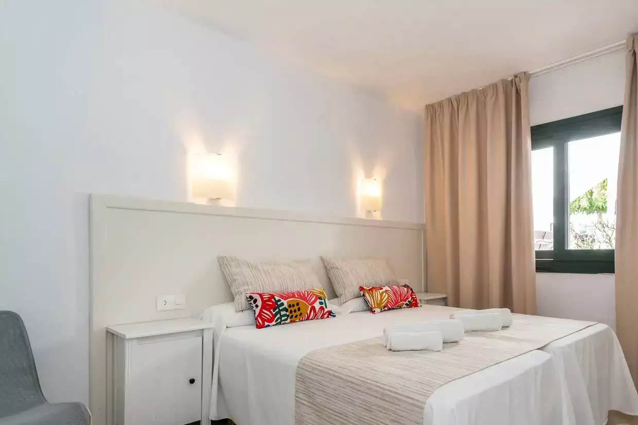 chambre hotel beach club minorque baleares