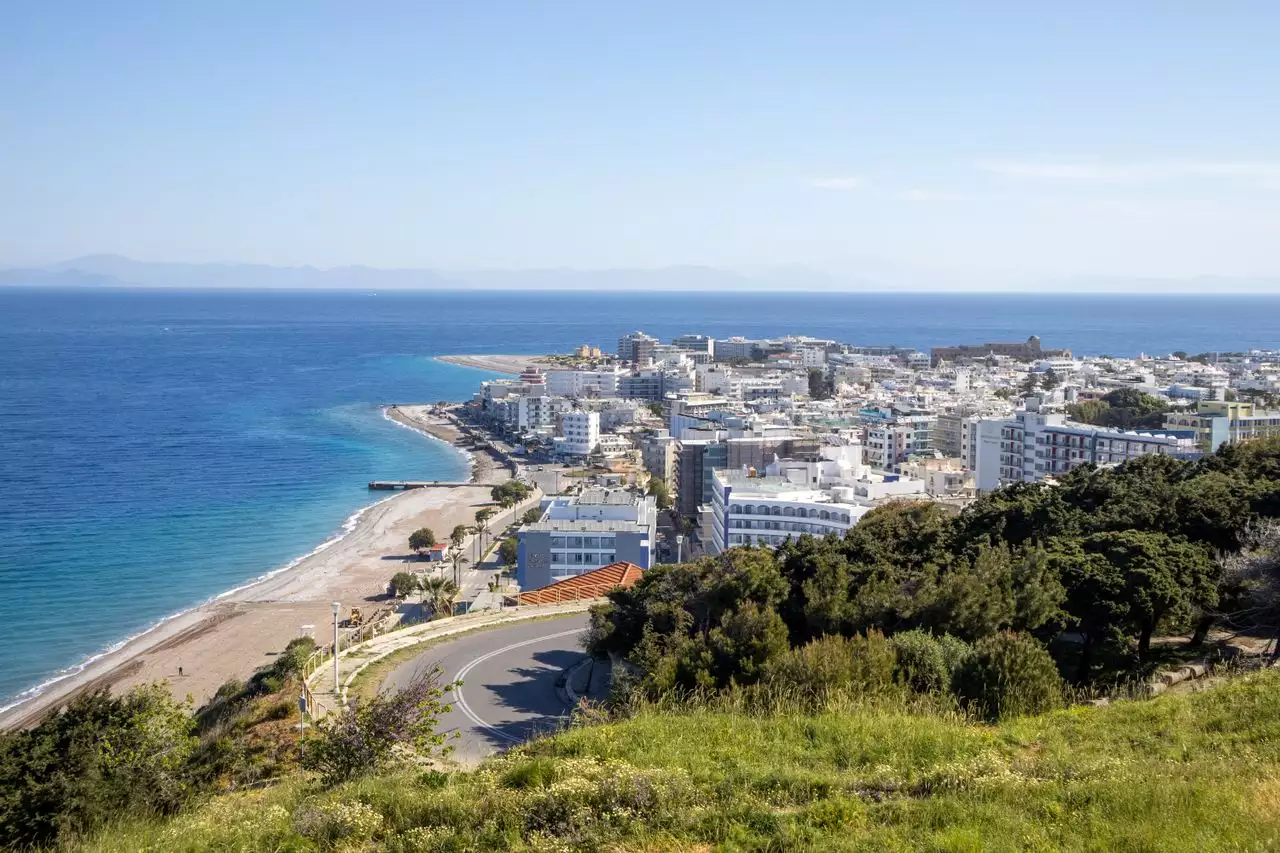Rhodes en Juillet : Bonne idée ou pas ? Voici notre avis
